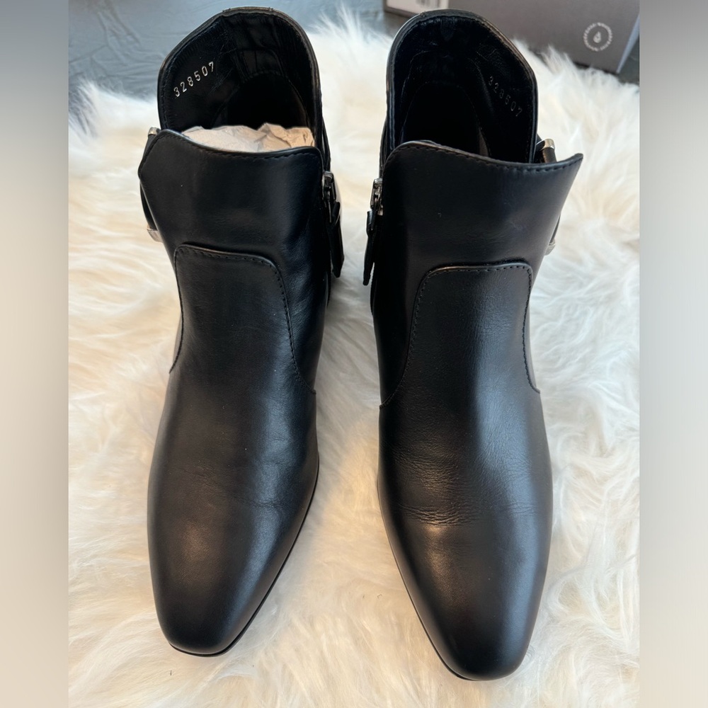 NWT Aquatalia Fiamma Black Ankle Boots size 6.5 - Picture 5 of 12